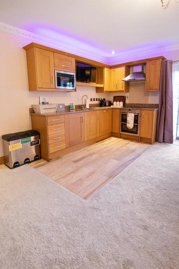The Lodge - Studio Apartment'S Castel Exteriör bild